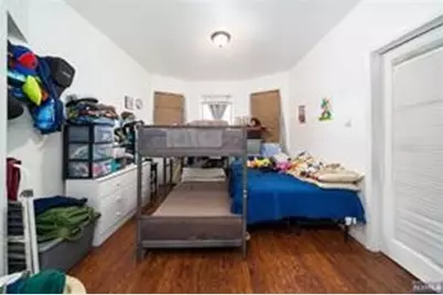 103-105 Devon St #1R, Kearny, NJ 07032 - Photo 3