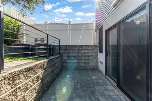 152 Beach St, Jersey City, NJ 07307 - Photo 29