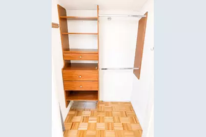 300 Communipaw Ave #302, Jersey City, NJ 07304 - Photo 21