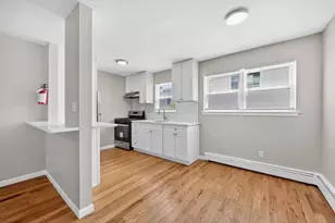 42 Lienau Pl, Jersey City, NJ 07306 - Photo 11