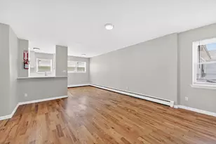 42 Lienau Pl, Jersey City, NJ 07306 - Photo 5