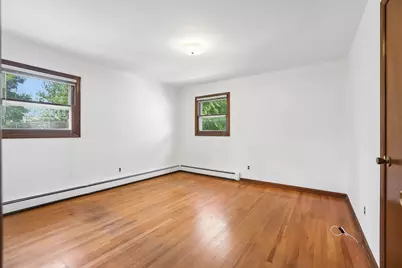 355 Chestnut Ave, South Hackensack, NJ 07606 - Photo 9