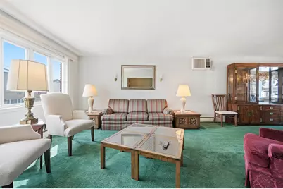 136 Poplar St, Jersey City, NJ 07307 - Photo 9