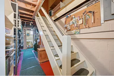 136 Poplar St, Jersey City, NJ 07307 - Photo 37