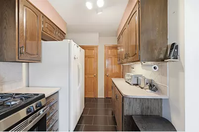 136 Poplar St, Jersey City, NJ 07307 - Photo 17