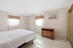 136 Poplar St, Jersey City, NJ 07307 - Photo 27