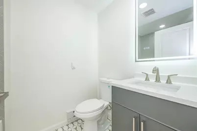 38 Zabriskie St #3R, Jersey City, NJ 07307 - Photo 7