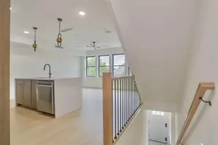 182 Columbia Ave, Jersey City, NJ 07307 - Photo 23