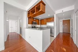 20 Newport Pkwy, Jersey City, NJ 07310 - Photo 13