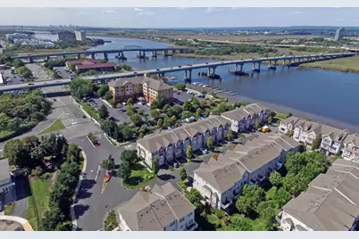 180 Blue Heron Dr #180, Secaucus, NJ 07094 - Photo 43