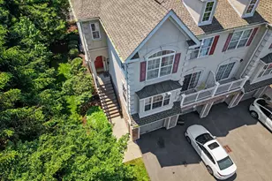 180 Blue Heron Dr, Secaucus, NJ 07094 - Photo 39