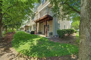 180 Blue Heron Dr, Secaucus, NJ 07094 - Photo 37