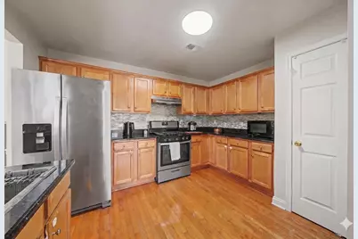 180 Blue Heron Dr #180, Secaucus, NJ 07094 - Photo 19