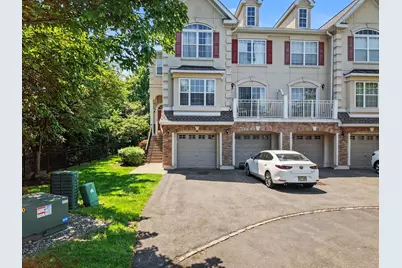 180 Blue Heron Dr #180, Secaucus, NJ 07094 - Photo 1