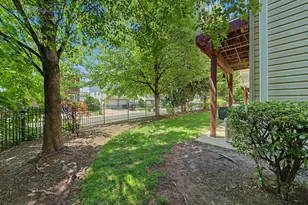 180 Blue Heron Dr, Secaucus, NJ 07094 - Photo 35
