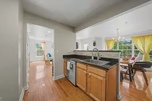 180 Blue Heron Dr, Secaucus, NJ 07094 - Photo 21