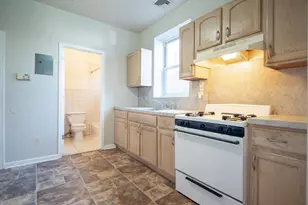 586-588 Avenue C, Bayonne, NJ 07002 - Photo 9