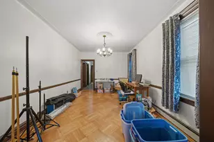 172 W 33rd St, Bayonne, NJ 07002 - Photo 9