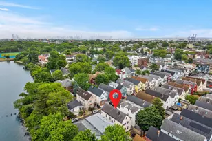 172 W 33rd St, Bayonne, NJ 07002 - Photo 3