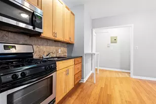 118 Corbin Ave, Jersey City, NJ 07306 - Photo 3