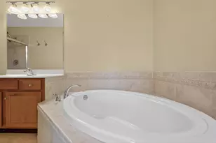 9 Marina Dr, Bayonne, NJ 07002 - Photo 15
