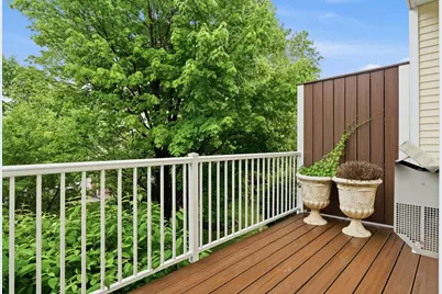 9 Marina Dr, Bayonne, NJ 07002 - Photo 5