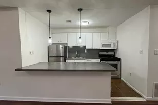 225 Halladay St, Jersey City, NJ 07304 - Photo 3