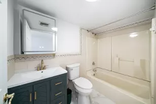 79 Sherman Pl, Jersey City, NJ 07307 - Photo 31