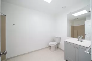 79 Sherman Pl, Jersey City, NJ 07307 - Photo 25