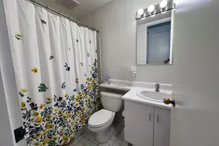 100 Carlyle Dr, Cliffside Park, NJ 07010 - Photo 23