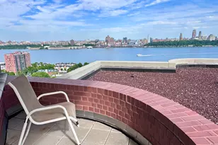100 Carlyle Dr, Cliffside Park, NJ 07010 - Photo 9
