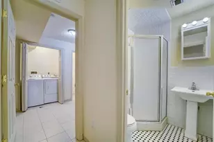 295 New York Ave, Jersey City, NJ 07307 - Photo 9