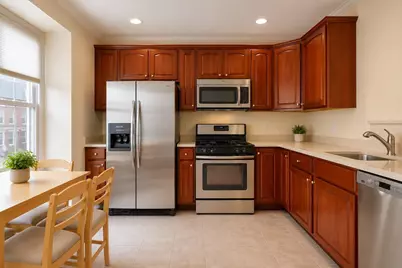 239 Brower Ct, West New York, NJ 07093 - Photo 3