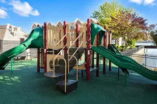 239 Brower Ct, West New York, NJ 07093 - Photo 15