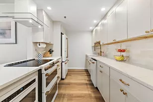 2 Constitution Ct, Hoboken, NJ 07030 - Photo 7