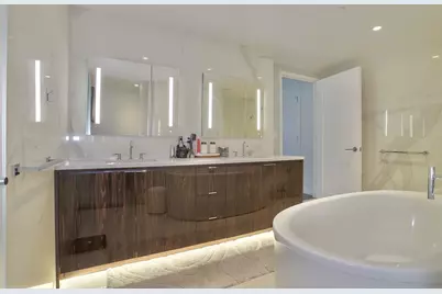800 Avenue At Port Imperial #425, Weehawken, NJ 07086 - Photo 23