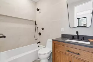 15 Manhattan Ave, Jersey City, NJ 07307 - Photo 13