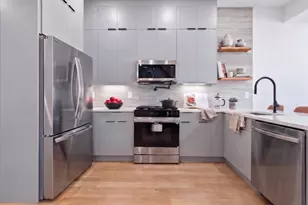 81 Lexington Ave, Jersey City, NJ 07304 - Photo 3
