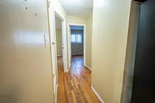 6 Bayside Park Dr, Jersey City, NJ 07305 - Photo 11