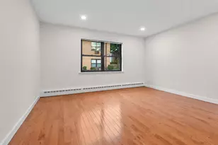 29 N End Dr, Secaucus, NJ 07094 - Photo 13