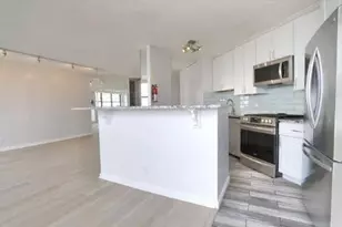 7000 Blvd E, Guttenberg, NJ 07093 - Photo 5