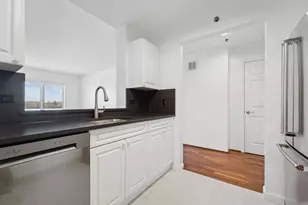 1110 City Pl, Edgewater, NJ 07020 - Photo 11