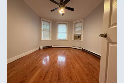 321 Avenue C, Bayonne, NJ 07002 - Photo 5