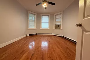 321 Avenue C, Bayonne, NJ 07002 - Photo 5