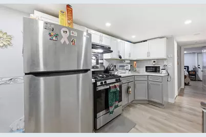 85 Zabriskie St, Jersey City, NJ 07307 - Photo 31