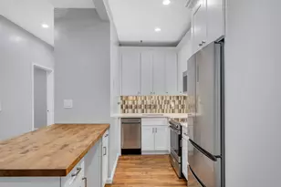 11 Cuneo Pl, Jersey City, NJ 07307 - Photo 5