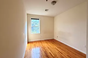 687 Avenue A, Bayonne, NJ 07002 - Photo 7