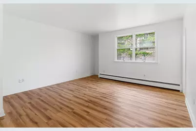 204 Shearwater Ct West #21, Jersey City, NJ 07305 - Photo 9