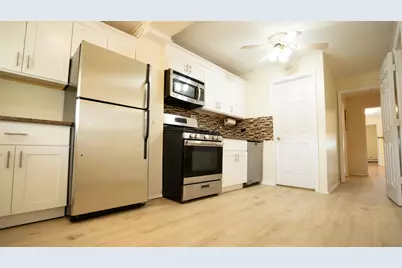 1037 Avenue C, Bayonne, NJ 07002 - Photo 9