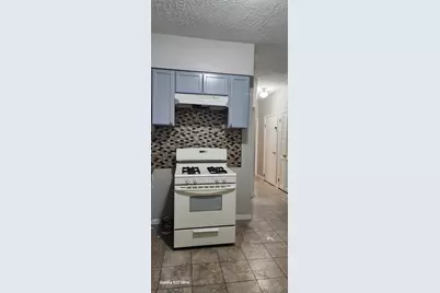 14 Newark Bay Ct #2, Bayonne, NJ 07002 - Photo 5